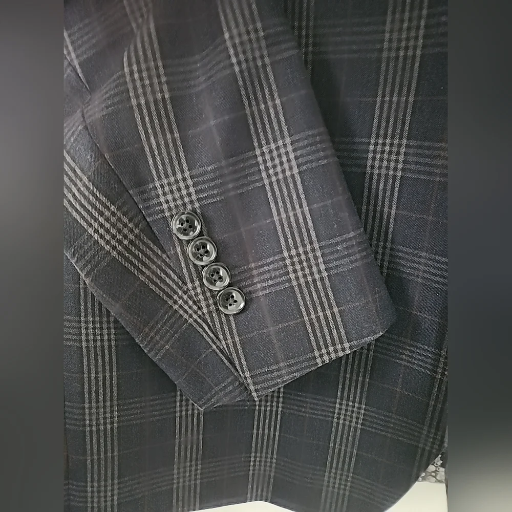 Tallia Men's 2-Pc Suit 42R Navy Gray Burgundy Plaid Wool Blend Blazer & Vest